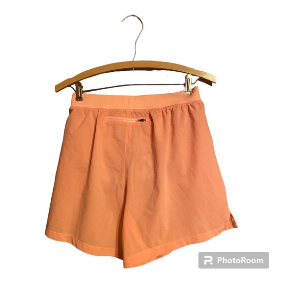 Under Armour Coral Athletic Shorts Women’s Small/Medium - Picture 3 of 5